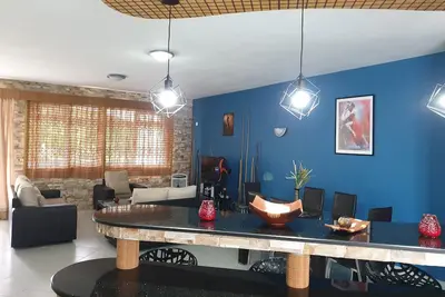 Image de Flic en Flac- Appt. de luxe face a la mer\/ Piscine\/ Wifi gratuit\/ Avec Permis