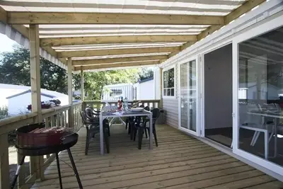 Image de Mobil-home 'Univers Prestige' 36m² + 3 chambres + terrasse couverte 18m² 6 personnes