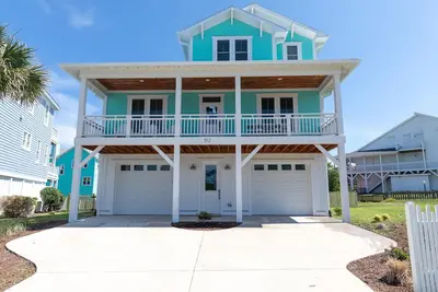 Image de Kure Cure: 5 Br / 3. 5 Ba maison unifamiliale à Kure Beach, pour 12 personnes