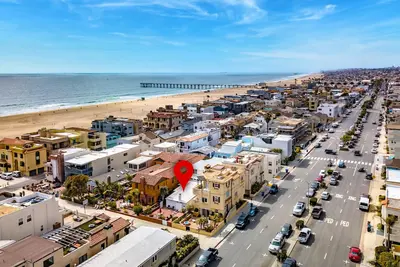 Image de À seulement 100 mètres du sable blanc d'Hermosa!