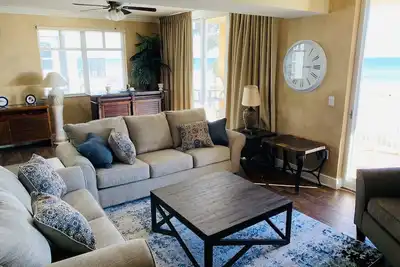 Image de Suite Penthouse magnifique chez Azure - Informez-vous sur nos réductions pour l'automne et l'hiver!