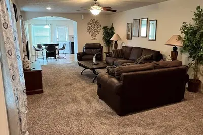 Image de Spacieux Location de vacances confortable pour votre famille / Company Restez!