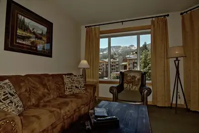 Image de Dernier étage Juniper Springs Lodge 2br / 2ba Luxury Ski In / Out # 530