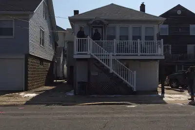 Image de 3 Maisons de la promenade et la plage! !