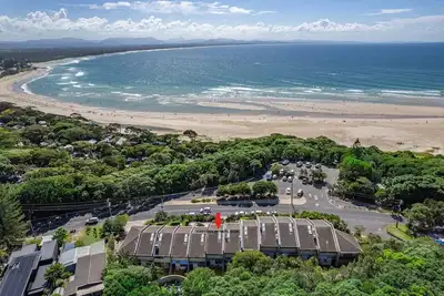 Image de surfside6 @ james cook - Clarkes Beach
