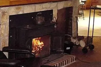 Image de Maison isolée pour animaux de compagnie avec ruisseau près de Blowing Rock \/ Boone Wifi