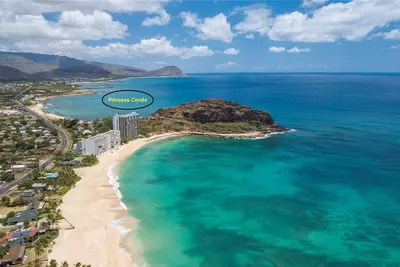 Image de Location De Vacances Juridique - TRÈS Peu À Oahu • Condo À Droite Sur La Plage • Pkg \/ WiFI Gratuit