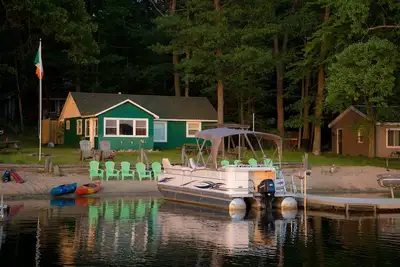 Image de Beach Front Cottage On Family Friendly Pretty Lake. Couchers de soleil, pĂŞche et plaisir!
