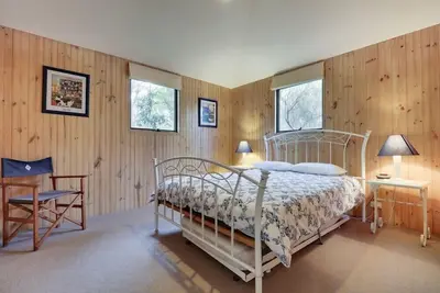 Image de Casuarina - Une maison ensoleillée de 3 chambres située à seulement 12 minutes à pied du village de Metung