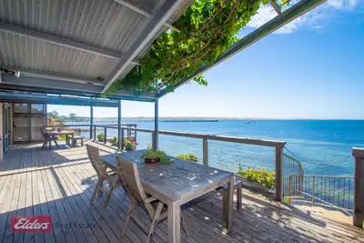 Image de doi's Ocean Front Apartments