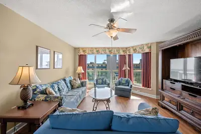 Image de Malibu Pointe 701 - Updated for 2020 - Luxury 4 Bedroom & 4 Bathroom Condo with Amazing Ocean Views