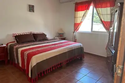 Image de Casa de Colores - Maison de 2 chambres avec piscine et jardin tropical