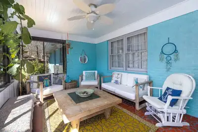 Image de Boho au bord de l'eau! 1750pc - PĂŞche et 11 couchages!