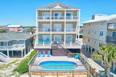 Image de Sandy Paws and Feet: Pet Friendly Oceanfront House with Game Room and Pool