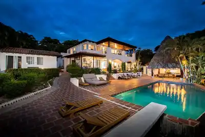 Image de Retraite de luxe sur la plage, idéale pour les groupes familiaux \/ Retraites \/ Événements 9-10br \/ 10 Ba