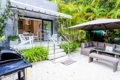 5 * Appartement De Luxe CÔTÉ Plage \/ Service Chef Bkfast