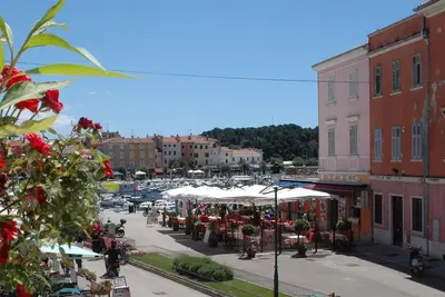 Image de Superbe appartement de 3 chambres et 3 salles de bain au coeur de la vieille ville de Rovinj avec terrasse et a / c