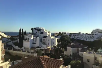 Image de Beautifully appointed and recently refurbished, 2 bed penthouse apartment.