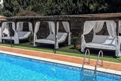 Image de Appartement de luxe, lit king size, centre de Talará (Lecrin), Wifi, piscine, jardin
