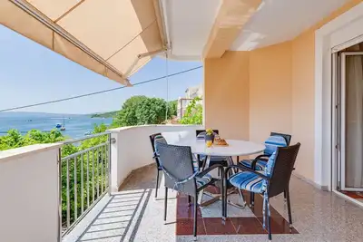 Image de Joli appartement pour 5 personnes avec climatisation, Wifi, Tv, terrasse et parking