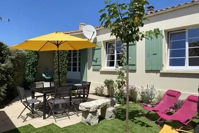 Image de Coeur du Vieux Chaucre, jolie maison Wifi typique avec petit jardin clôturé