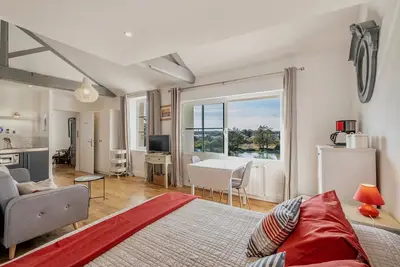Image de C - Appartement d'hôtes de charme pour 2/3 p. , piscine, près de Royan
