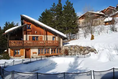 Image de Serre Chevalier 1400 : Chalet Grand Confort Avec Piscine Chauffee