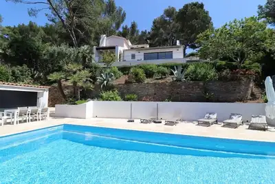 Image de Location maison vacances Var, Villa vue mer, piscine à Carqueiranne