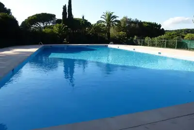 Image de Mas 7 pers. , 72m², piscine +tennis coprop. , 3 ch, grand jardin, 280m mer
