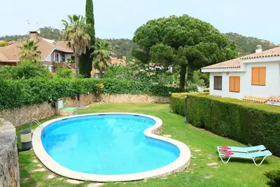 Image de Merveilleuse maison de vacances pour 7 personnes avec Wifi, piscine, Tv, balcon et parking