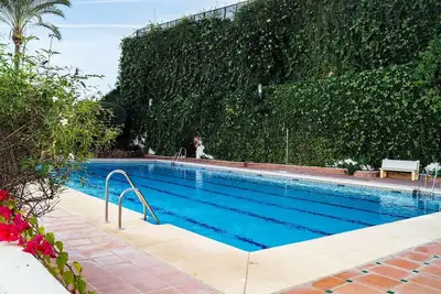 Image de Confortable appartement pour 4 personnes avec Wifi, climatisation, piscine, Tv, terrasse et parking
