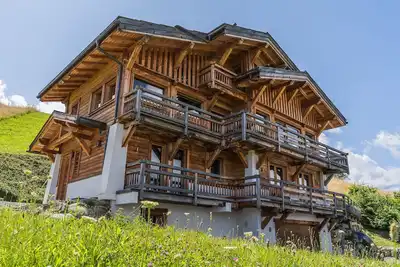 Image de Chalet La Gélinotte -Megeve\/Combloux - Ete 2025 - 5 chambres, 10 personnes