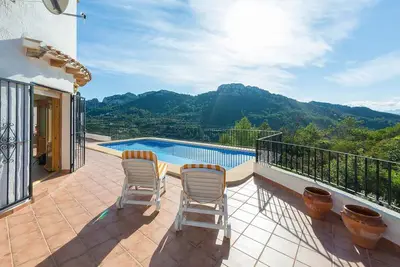 Image de Maison de vacances privée avec Wifi, piscine privée, climatisation, Tv, terrasse, parking