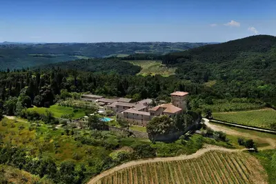 Superbe château privé de 9 Br - 8 Ba avec piscine à seulement 11 km de Florence!