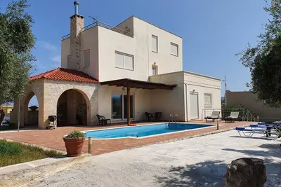 Argo Villa Kalyves - Villa individuelle avec piscine privée