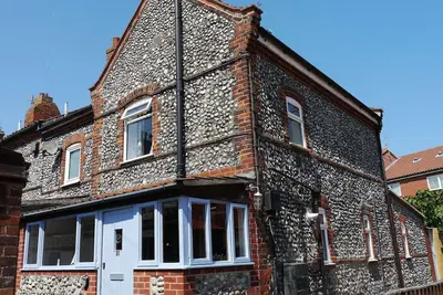 Cromer Flint Cottage, à quelques pas du front de mer et des commerces, wi-fi gratuit, chiens acceptés