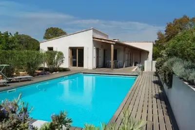Image de Pinarello: Superbe Villa près la Mer avec piscine