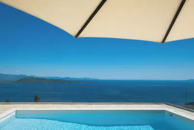 Image de Villa Genna ✿ Vues spectaculaires Pool Piscine chauffée au sommet de Durrells Kalami