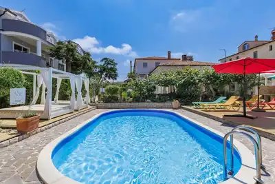 Image de Agréable appartement pour 2 personnes avec piscine, Wifi, climatisation, Tv, terrasse et parking