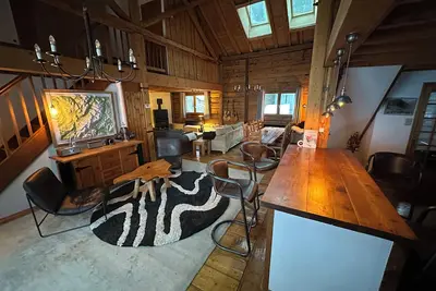 Image de Chalet spacieux à distance de marche de la télécabine pour l'hiver et l'été à Vallorcine