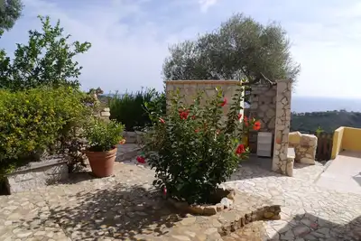 Image de Sur Monte Nai, véranda, barbecue, parking. Billets de bateau à prix réduit