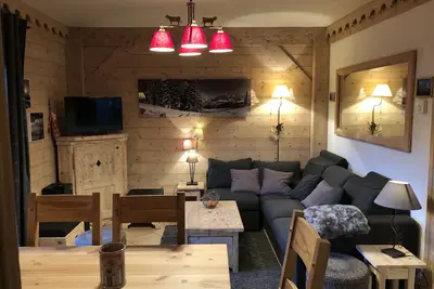 Image de Ski-In / Out, 2 Chambres, 2 Salles de bain, Vue imprenable, Proche T / Magasins