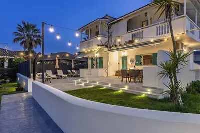 Image de Tasos Villas - Appartement No 1 - Spacieux appartement au rez-de-chaussée avec jardin