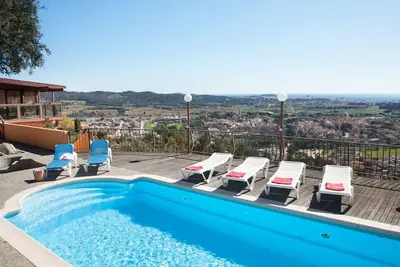 Image de Maison de vacances privée avec Wifi, piscine privée, Tv, terrasse, animaux admis, vue panoramique
