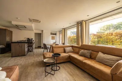 Image de Bungalow de vacances moderne et attrayant 23 (8 à 9 personnes).