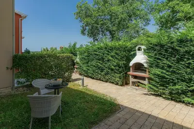 Image de Maison de vacances avec piscine privée, Wifi, climatisation, Tv, terrasse, animaux admis, parking