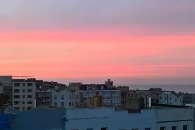 Image de Appartement aéré à 5 minutes de la gare, des commerces et de la mer