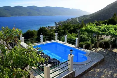 Image de Belle maison de vacances privée avec climatisation, piscine privée, Wifi, Tv, terrasse, parking