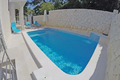 Image de Maison de vacances privée avec climatisation, piscine privée, bain à remous, Wifi, Tv, terrasse
