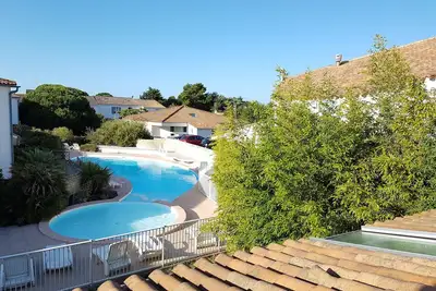 Image de Très joli Duplex 3 étoiles avec vue piscine et accès direct plage île de Ré